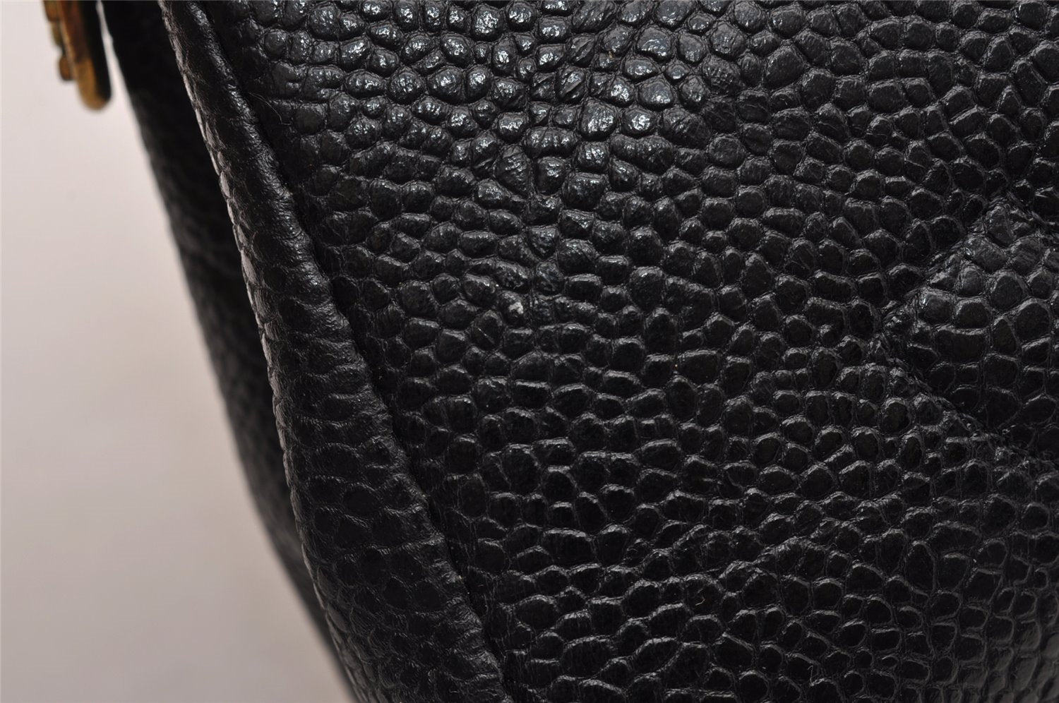 Authentic CHANEL Caviar Skin CC Logo Cosmetic Pouch Purse Black Junk 0552J