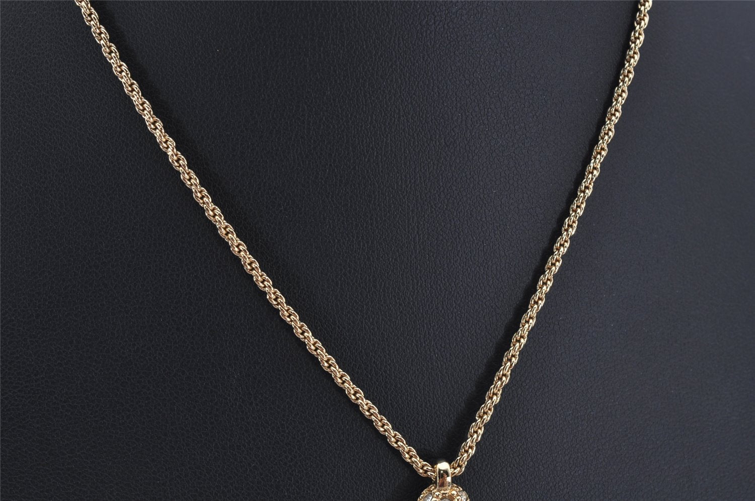 Authentic Christian Dior Gold Tone Chain Rhinestone Pendant Necklace CD 0554K