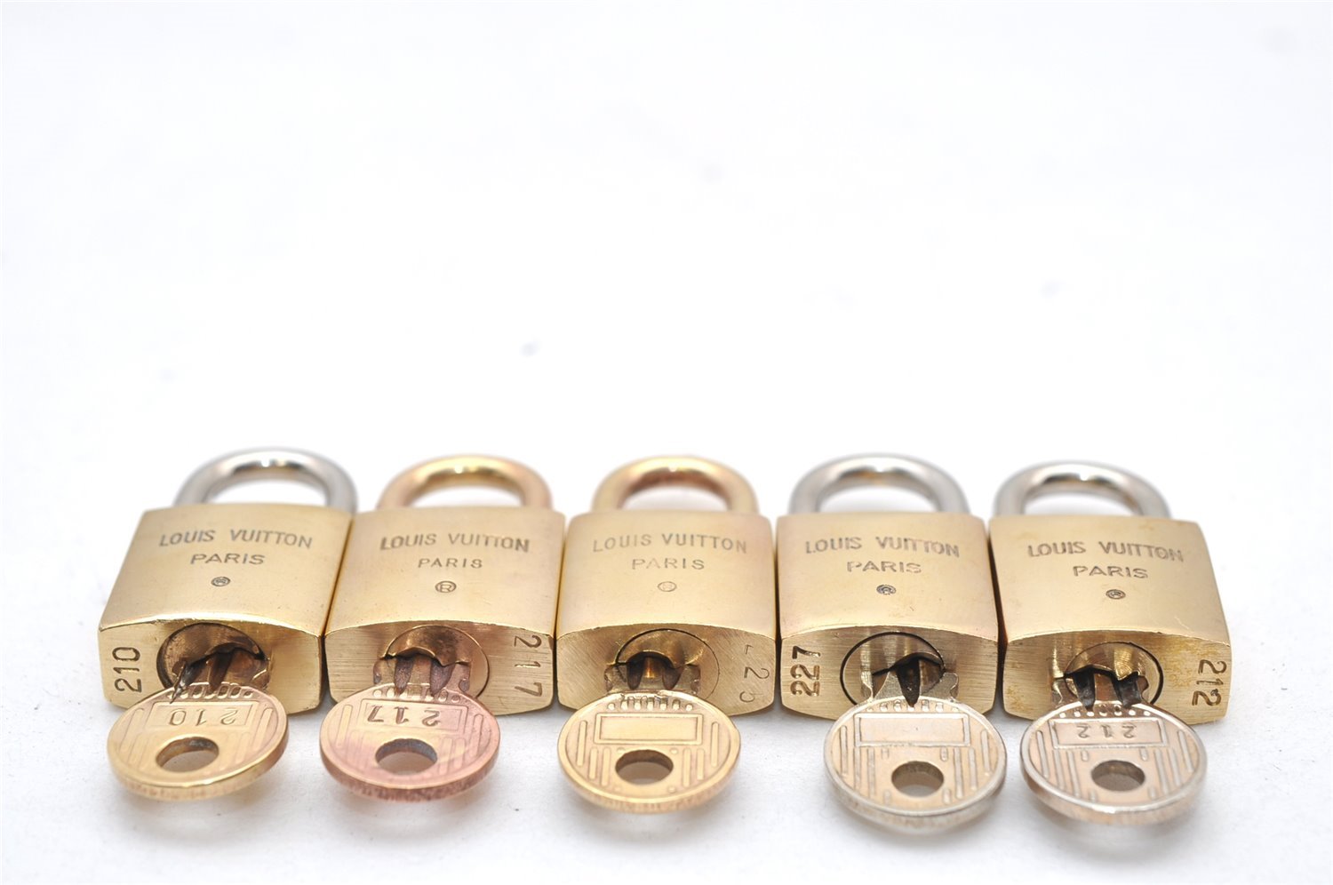 Authentic Louis Vuitton Padlock and Key 10Set Old Model LV 0558L