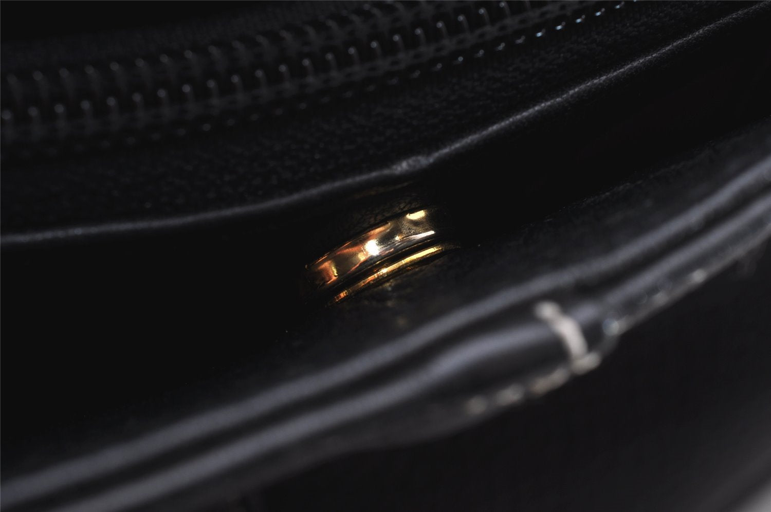 Authentic Burberrys Vintage Leather Shoulder Hand Bag Purse Black 0560J
