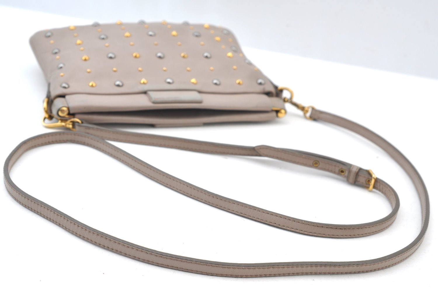 Authentic MIU MIU Studs Leather Shoulder Cross Body Bag Purse Beige 0562J