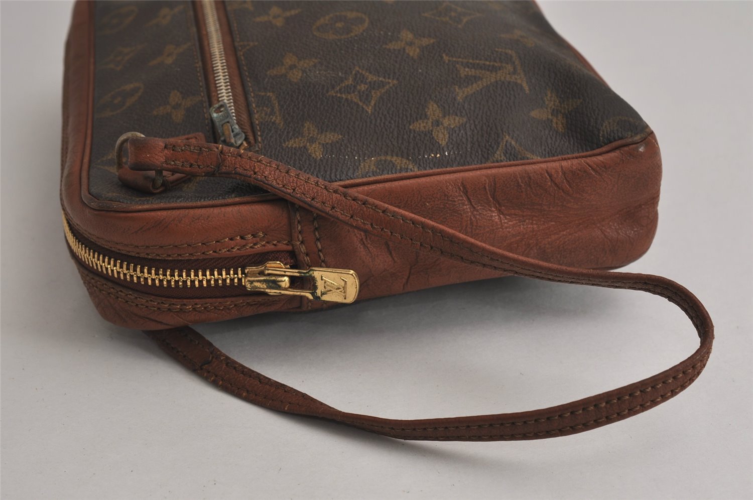 Authentic Louis Vuitton Monogram Pochette Sport Clutch Hand Bag Old Model 0562K