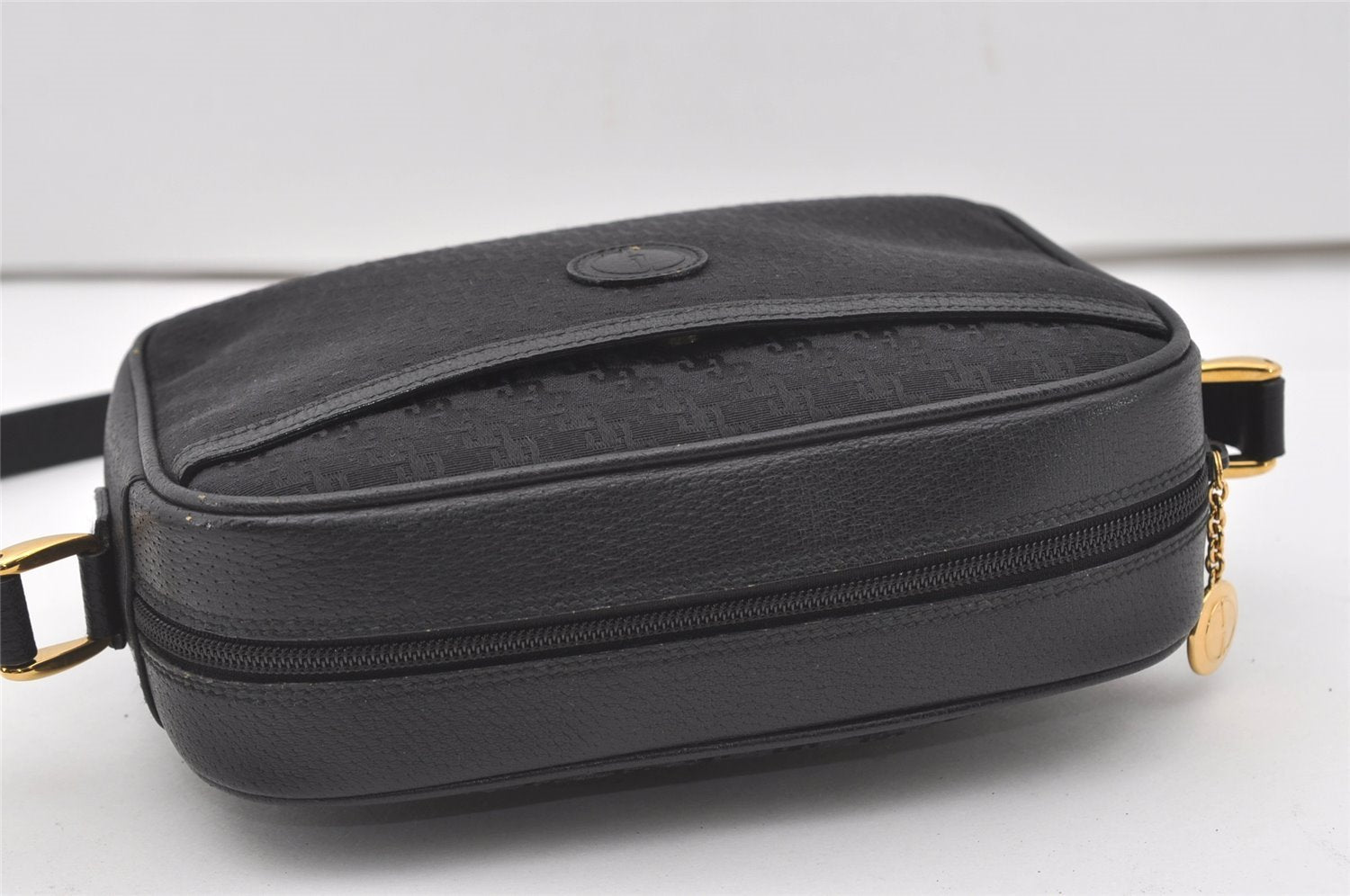 Authentic GUCCI Shoulder Cross Body Bag Purse Canvas Leather Black Junk 0575J