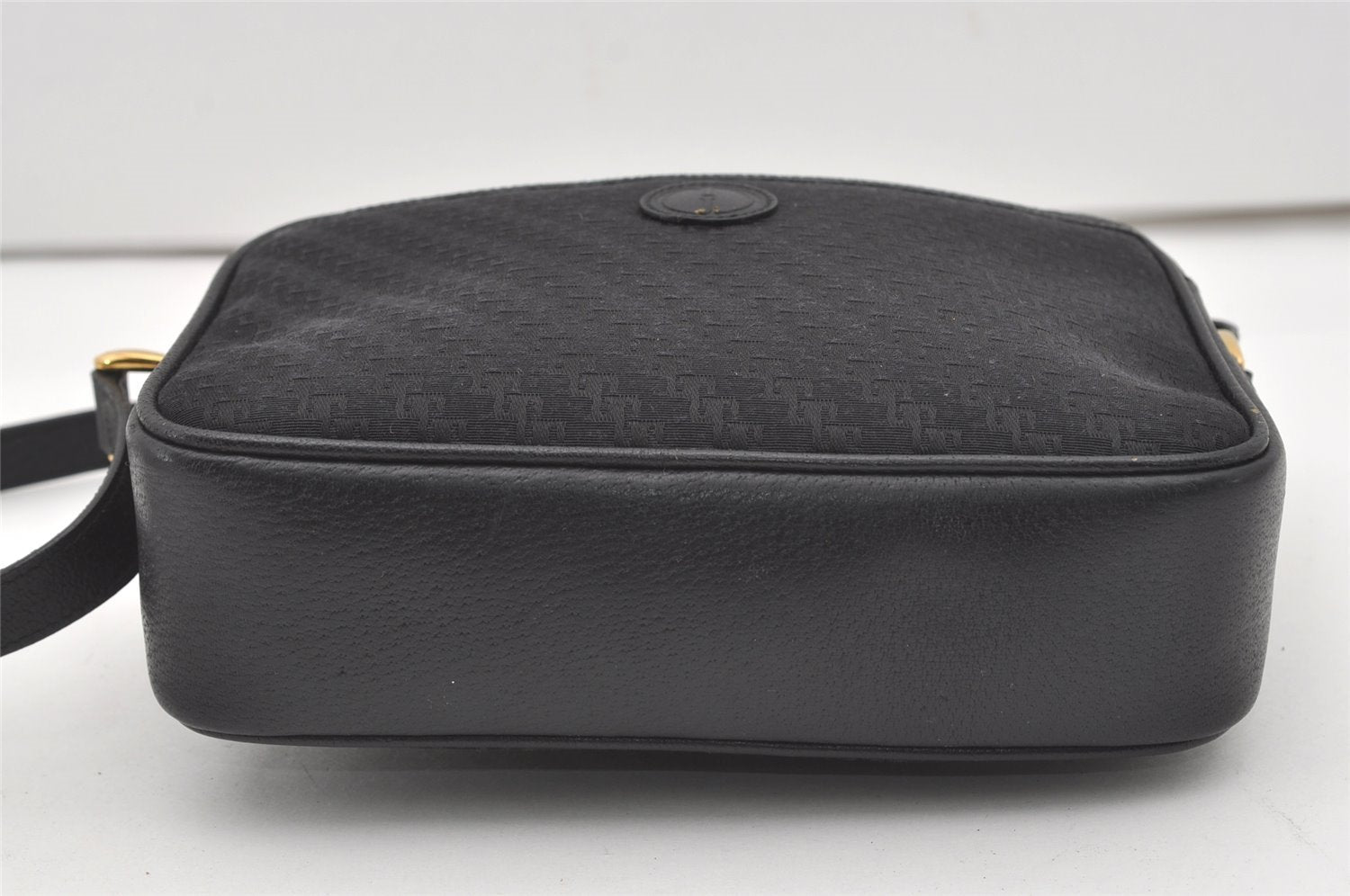 Authentic GUCCI Shoulder Cross Body Bag Purse Canvas Leather Black Junk 0575J