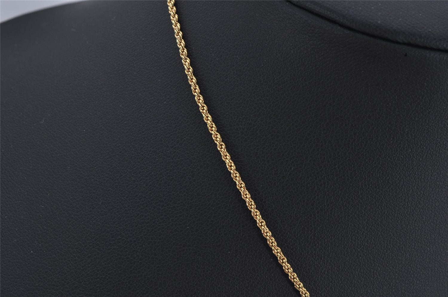 Authentic Christian Dior Gold Tone Chain Pendant Necklace CD 0577K