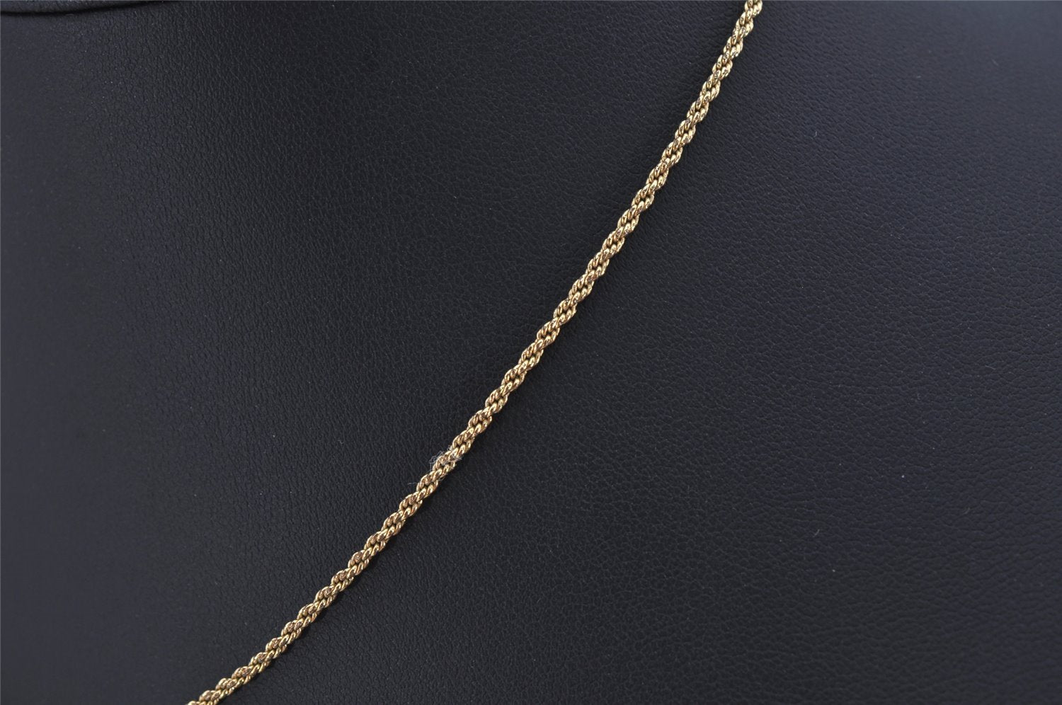 Authentic Christian Dior Gold Tone Chain Pendant Necklace CD 0577K