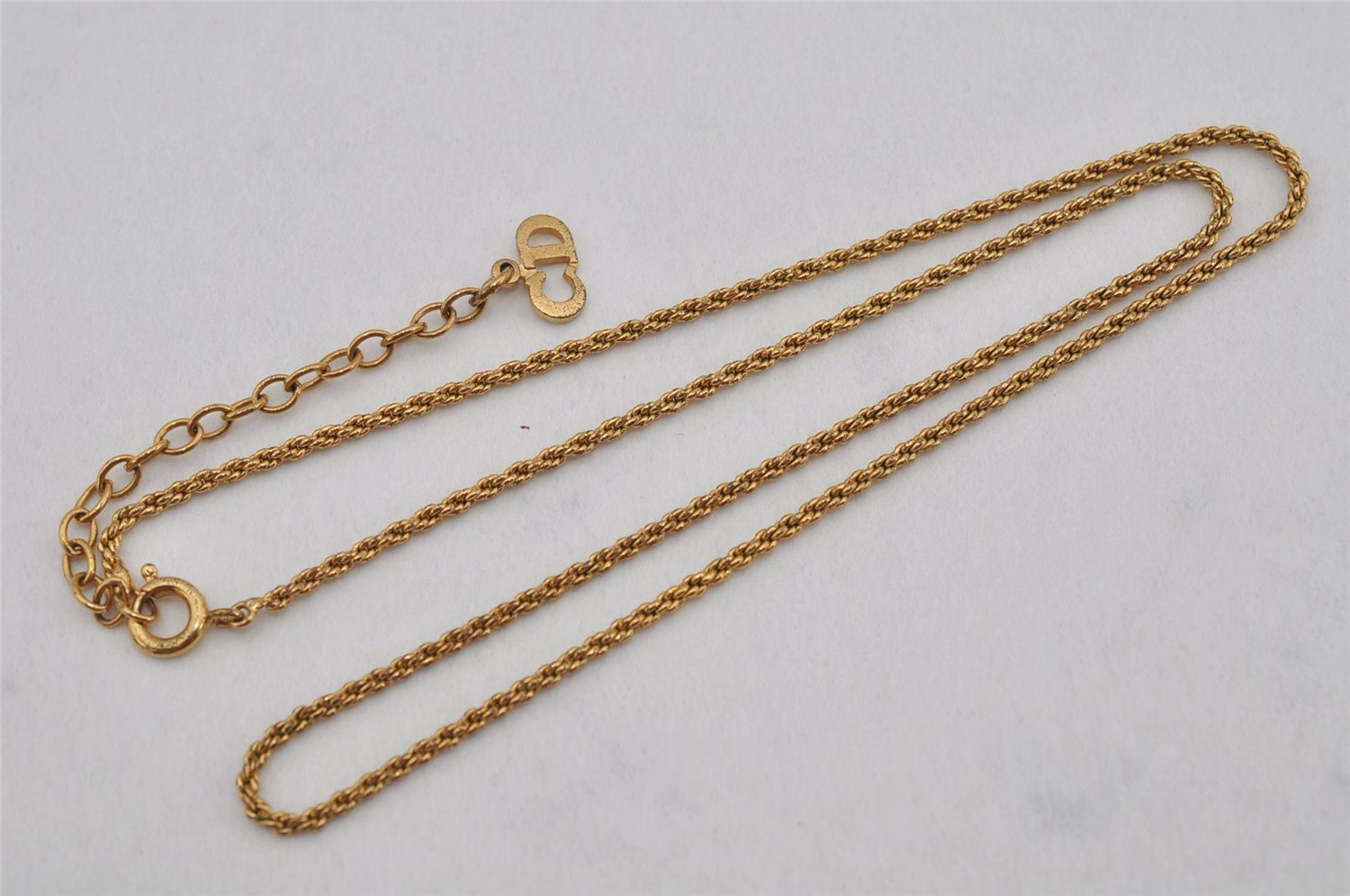 Authentic Christian Dior Gold Tone Chain Pendant Necklace CD 0577K