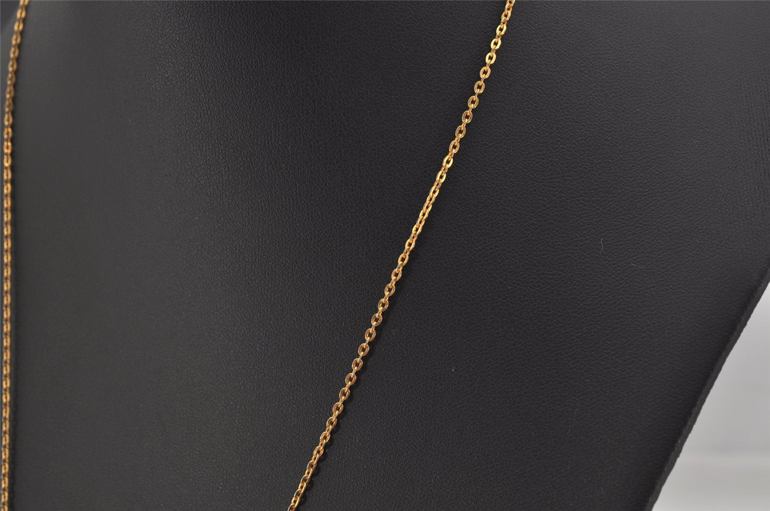 Authentic YVES SAINT LAURENT Logo Motif Necklace Chain Pendant Gold 0579K