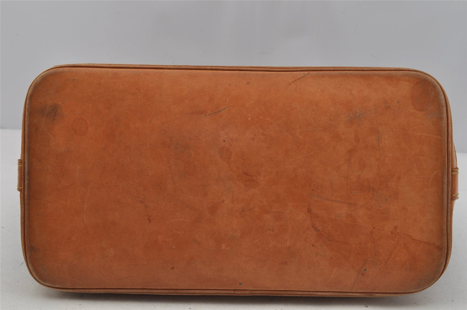 Authentic Louis Vuitton Monogram Alma Hand Bag Purse M51130 LV 0582J