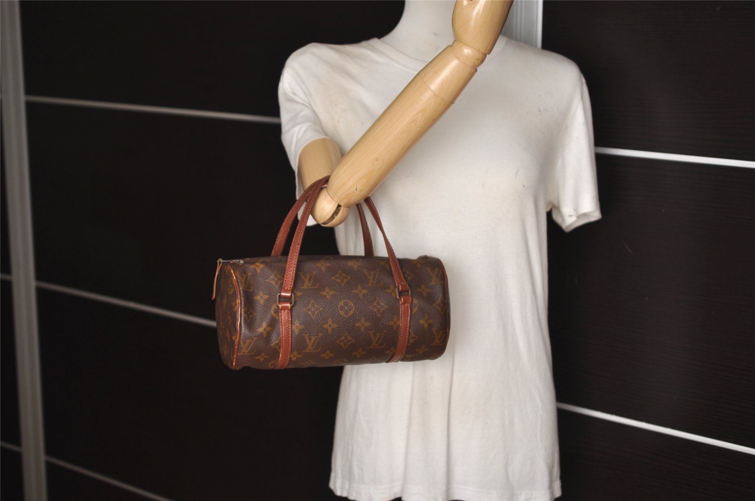 Authentic Louis Vuitton Monogram Papillon 26 Hand Bag Old Model LV Junk 0582K