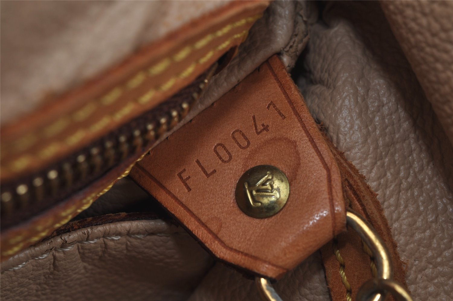 Authentic Louis Vuitton Monogram Bucket PM Shoulder Tote Bag M42238 LV 0584J