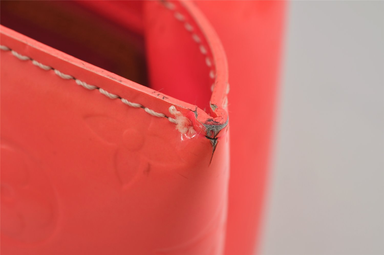 Authentic Louis Vuitton Vernis Fluo Reade PM Hand Bag Pink M91903 LV Junk 0584K