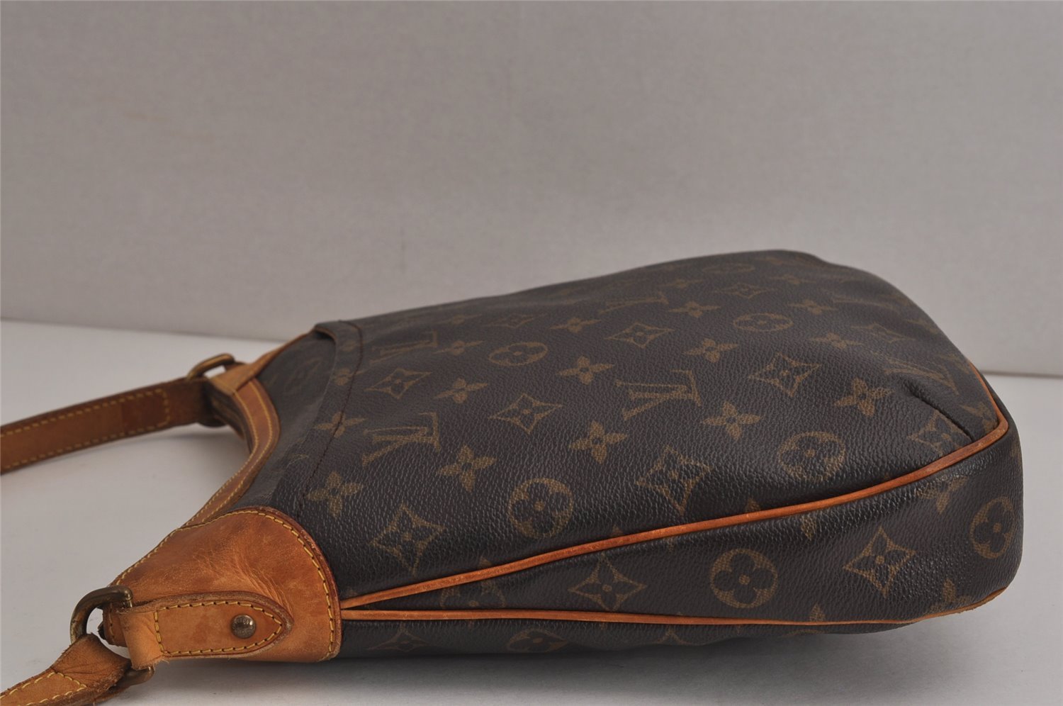 Authentic Louis Vuitton Monogram Odeon PM Shoulder Cross Bag M56390 LV 0585K