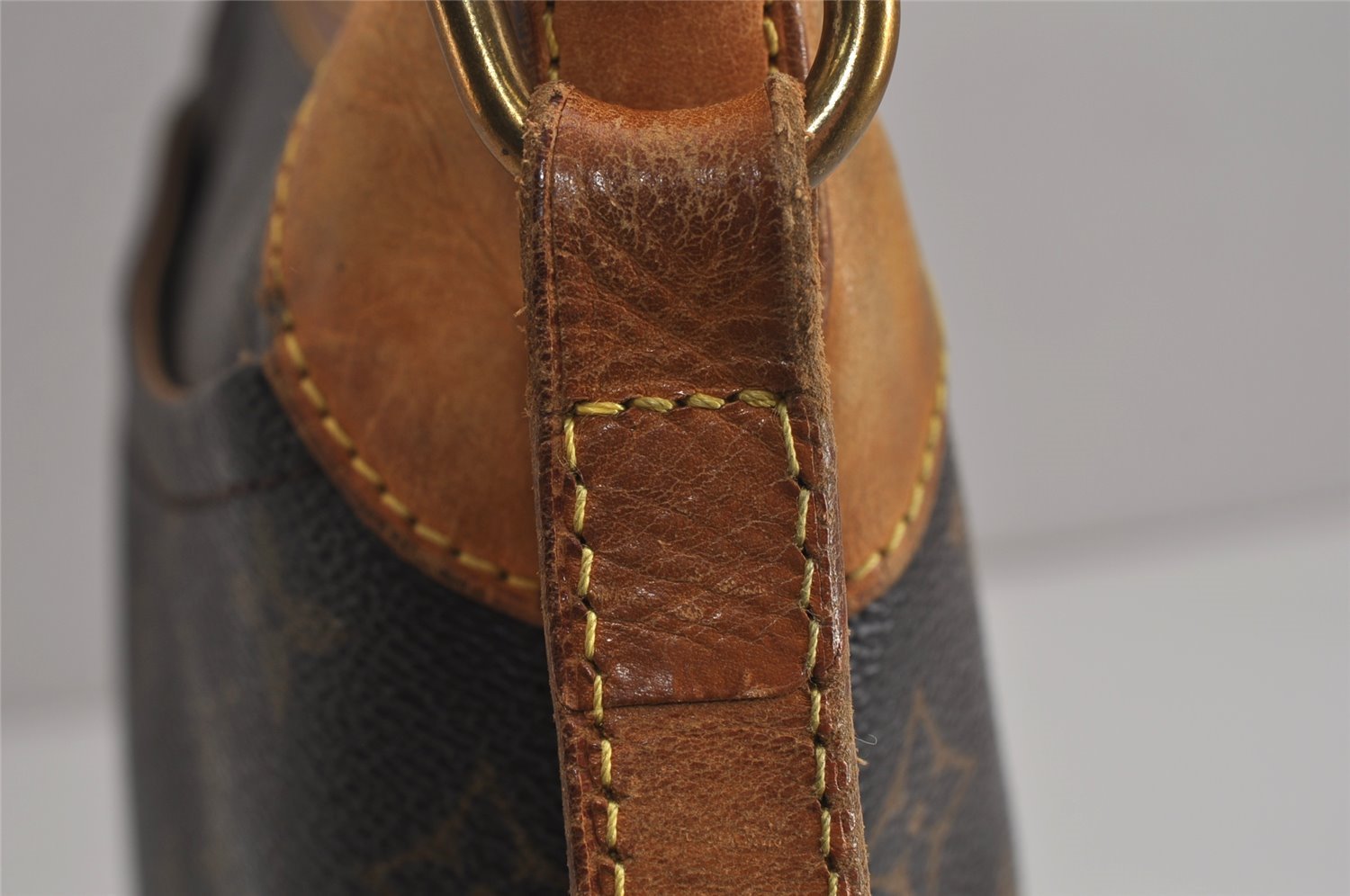 Authentic Louis Vuitton Monogram Odeon PM Shoulder Cross Bag M56390 LV 0585K