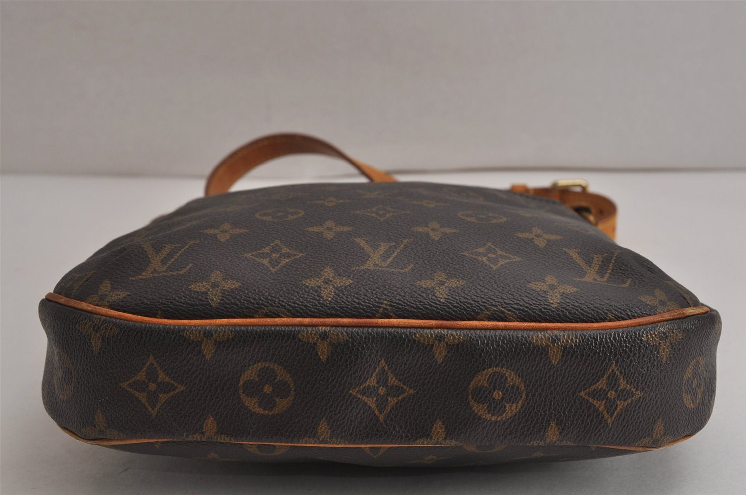 Authentic Louis Vuitton Monogram Odeon PM Shoulder Cross Bag M56390 LV 0585K