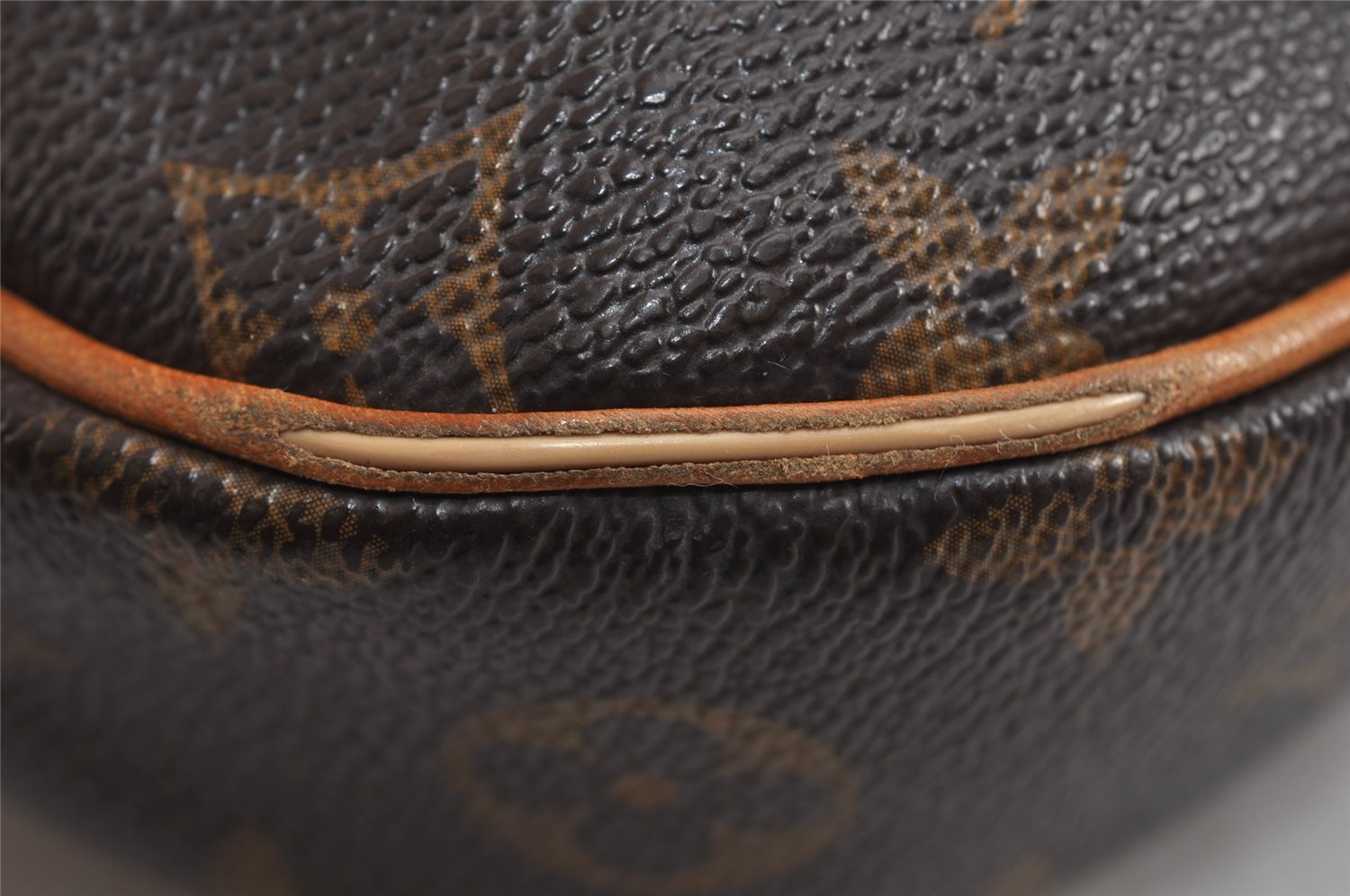 Authentic Louis Vuitton Monogram Odeon PM Shoulder Cross Bag M56390 LV 0585K