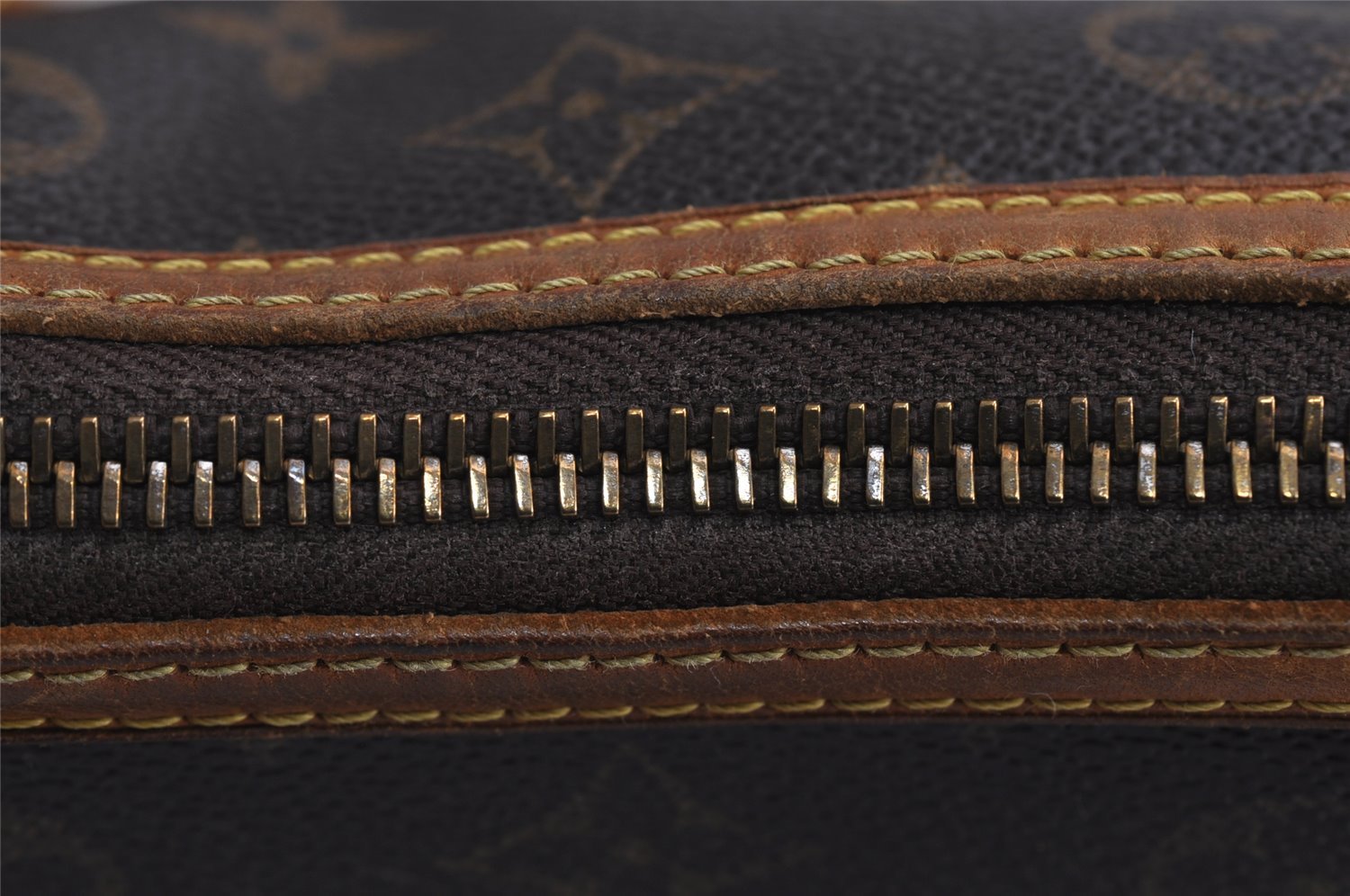 Authentic Louis Vuitton Monogram Odeon PM Shoulder Cross Bag M56390 LV 0585K