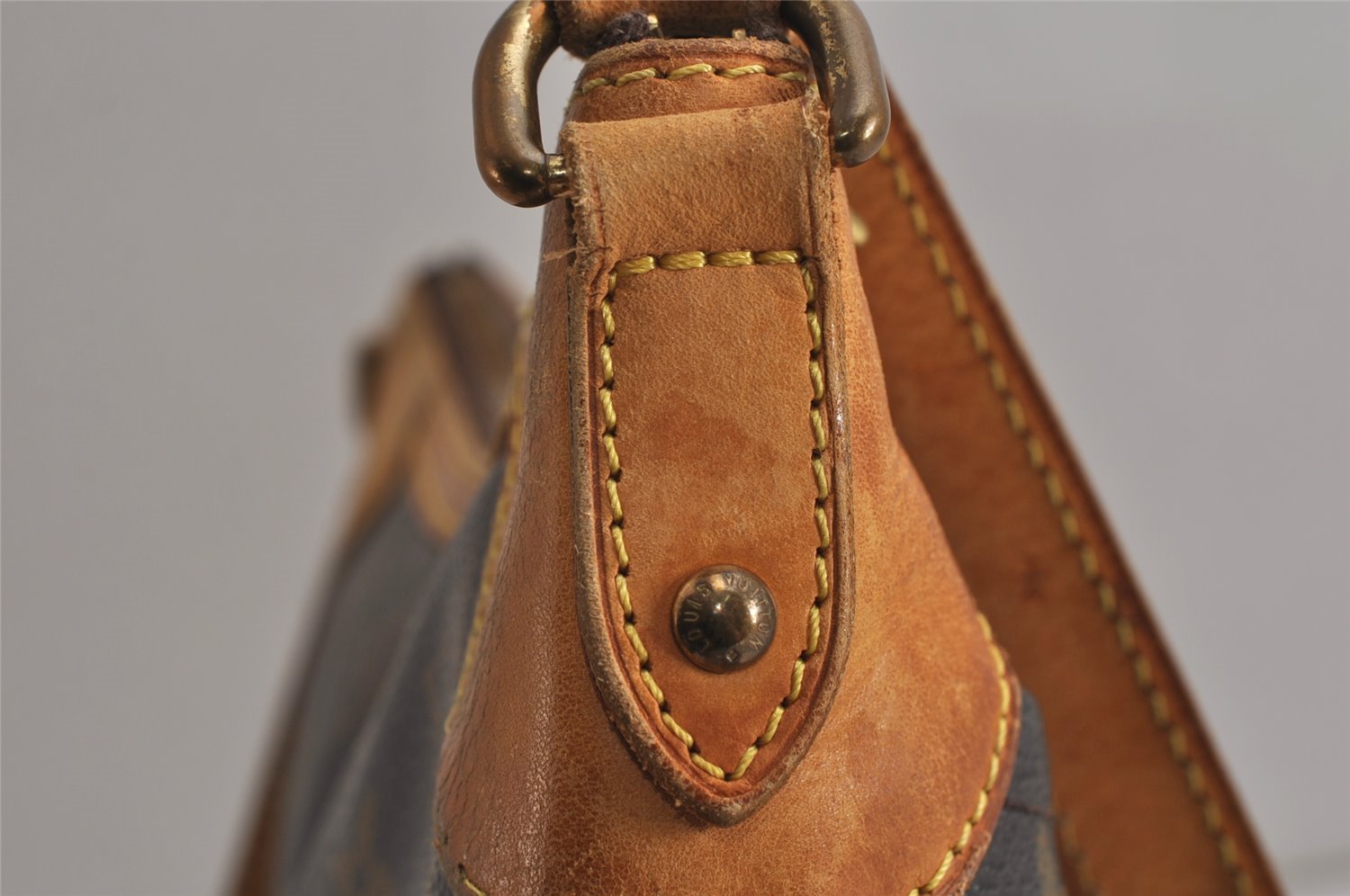 Authentic Louis Vuitton Monogram Odeon PM Shoulder Cross Bag M56390 LV 0585K