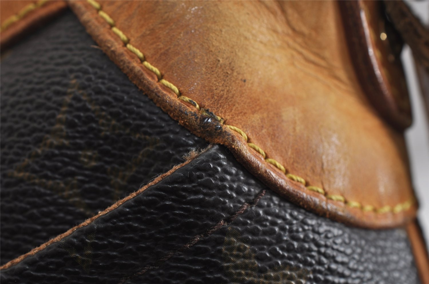 Authentic Louis Vuitton Monogram Odeon PM Shoulder Cross Bag M56390 LV 0585K