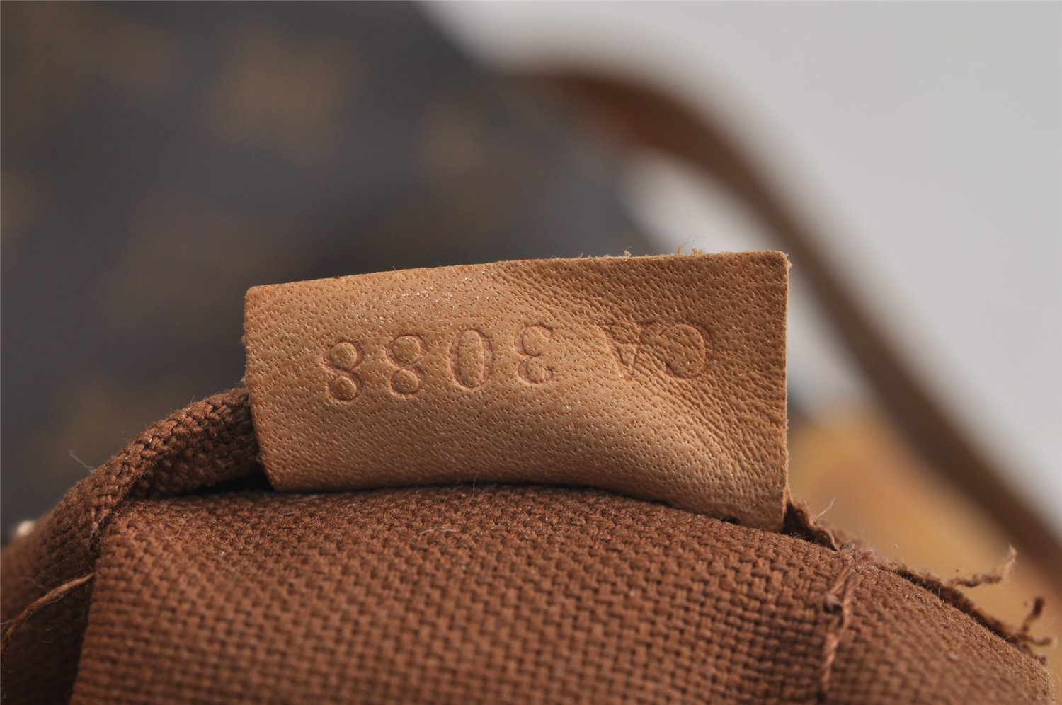 Authentic Louis Vuitton Monogram Odeon PM Shoulder Cross Bag M56390 LV 0585K