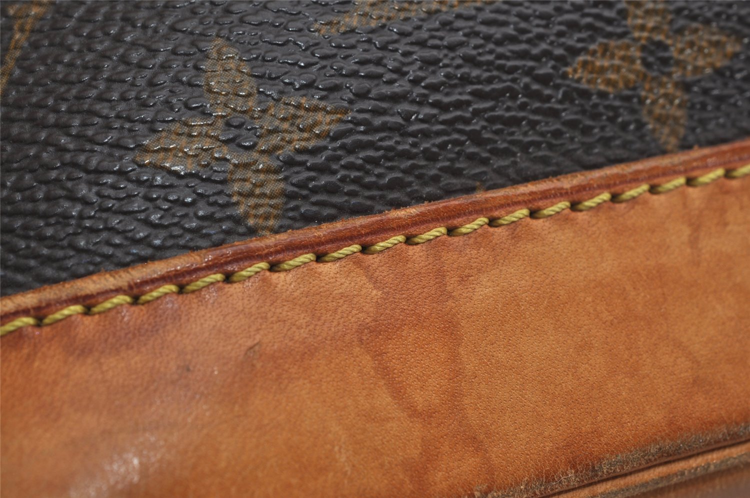 Authentic Louis Vuitton Monogram Alma Hand Bag Purse M51130 LV 0602K
