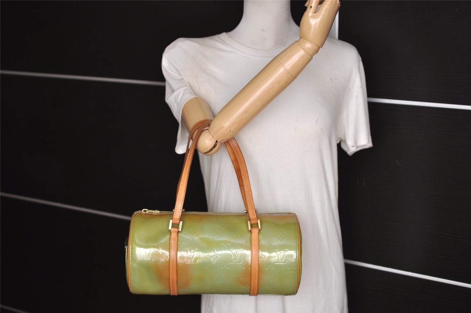 Authentic Louis Vuitton Vernis Bedford Hand Bag Light Green M91007 LV 0607K