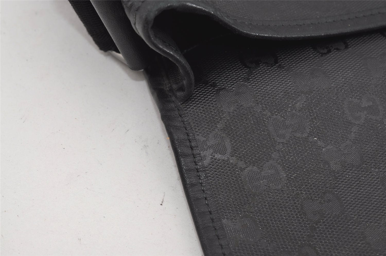 Authentic GUCCI Impreme Shoulder Crossbody Bag GG PVC Leather 201732 Black 0609I