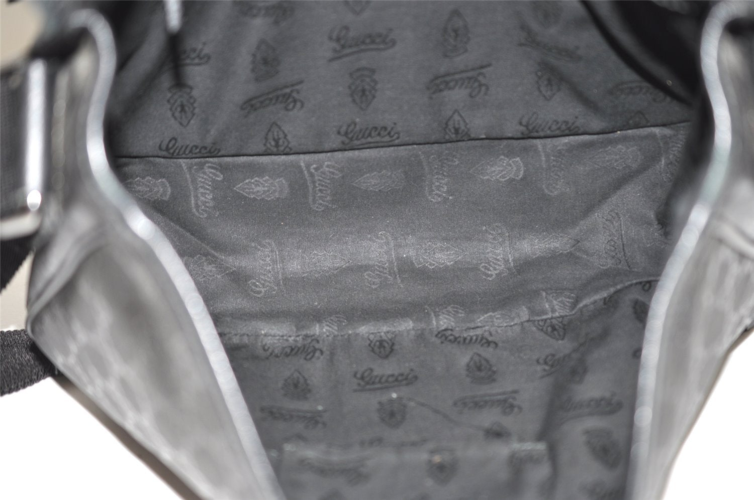 Authentic GUCCI Impreme Shoulder Crossbody Bag GG PVC Leather 201732 Black 0609I