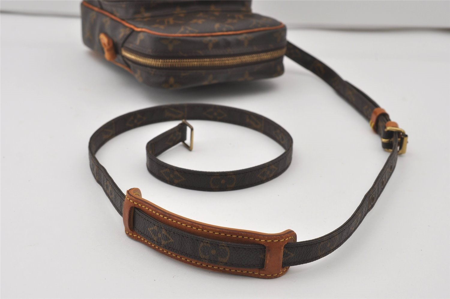 Authentic Louis Vuitton Monogram Amazone Shoulder Cross Bag M45236 Junk 0610J