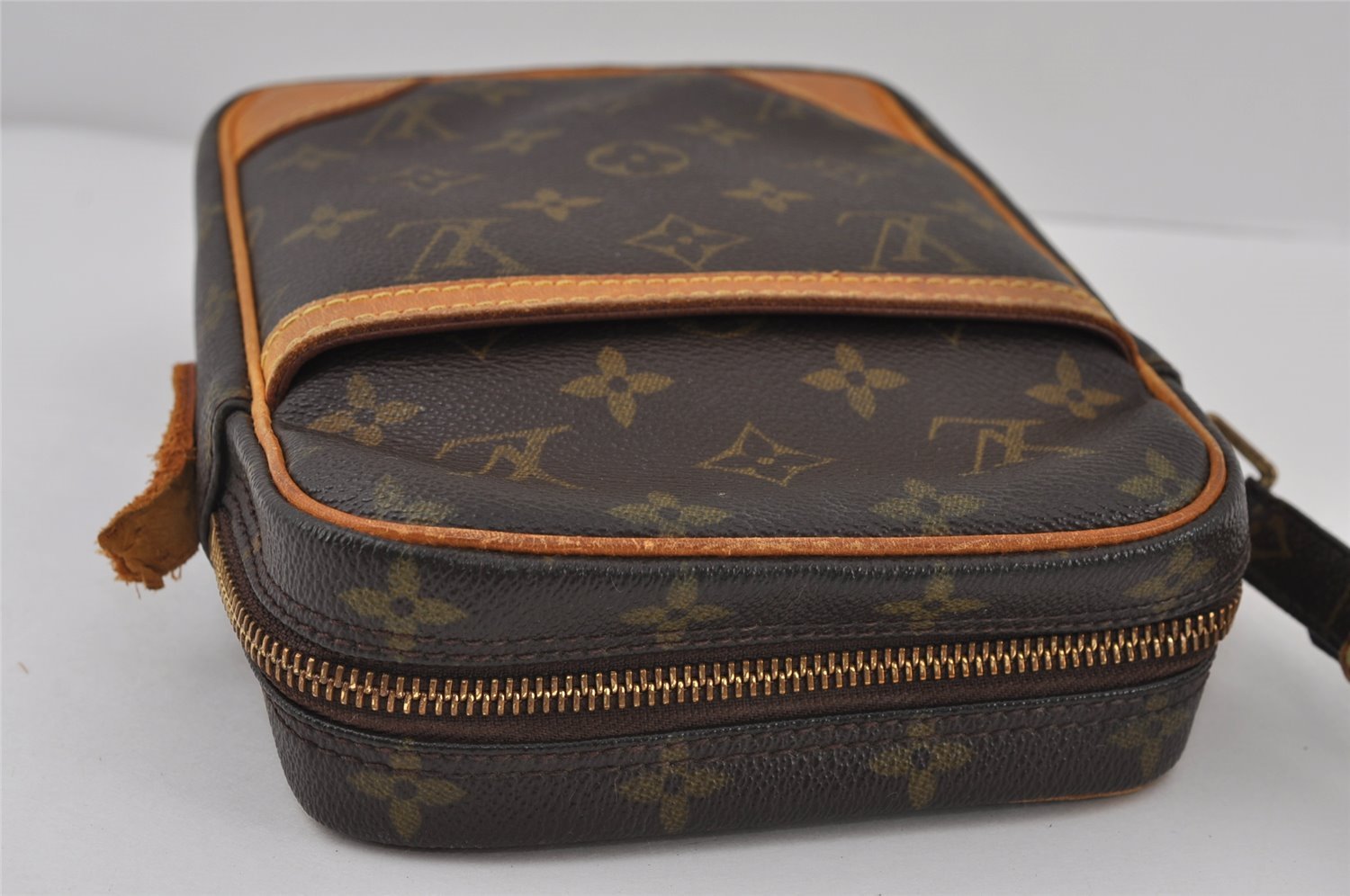 Authentic Louis Vuitton Monogram Danube Shoulder Cross Bag M45266 Junk 0611J