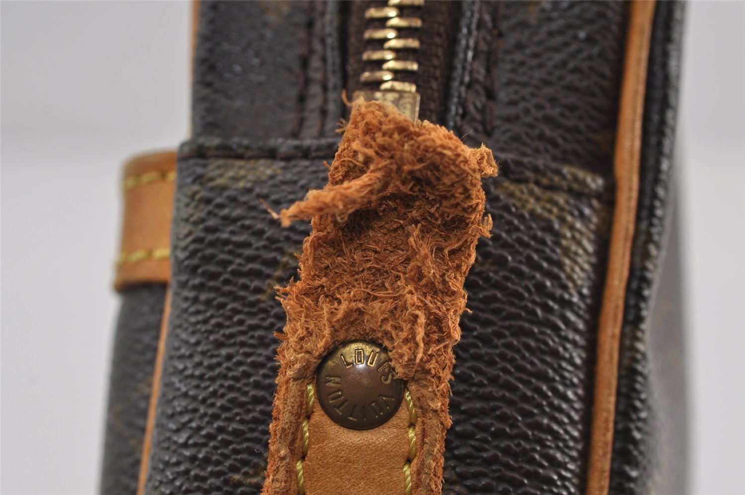 Authentic Louis Vuitton Monogram Danube Shoulder Cross Bag M45266 Junk 0611J