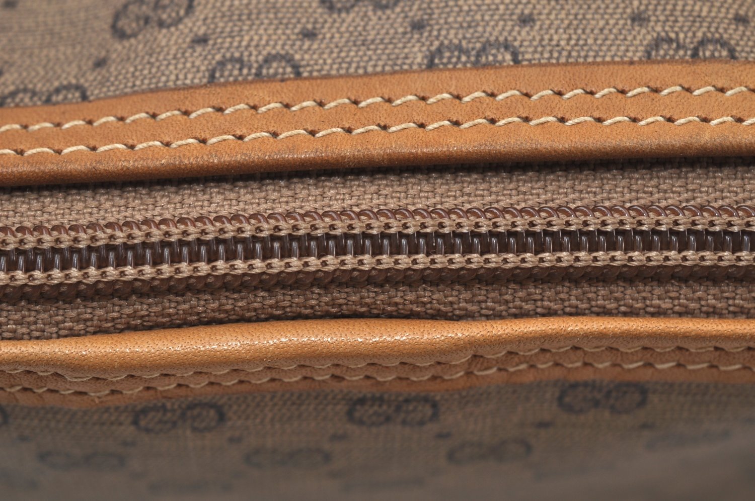 Authentic GUCCI Micro GG Vintage PVC Leather Tote Hand Bag Brown 0612I