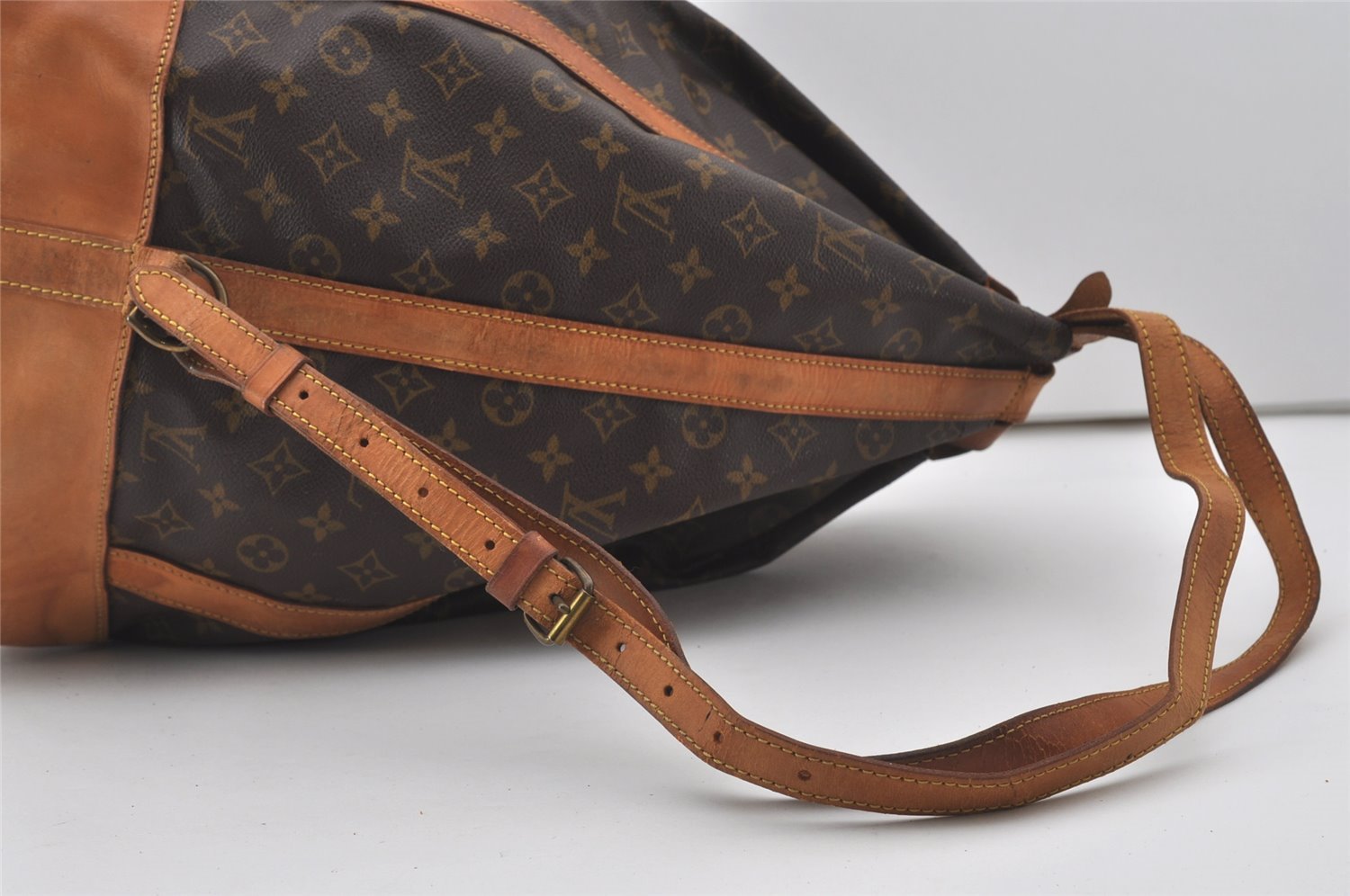 Authentic Louis Vuitton Monogram Randonnee GM Shoulder Bag M42244 LV 0612J