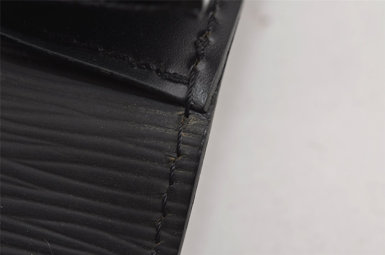 Authentic Louis Vuitton Epi Serviette Conseiller Briefcase Black M54422 LV 0614J