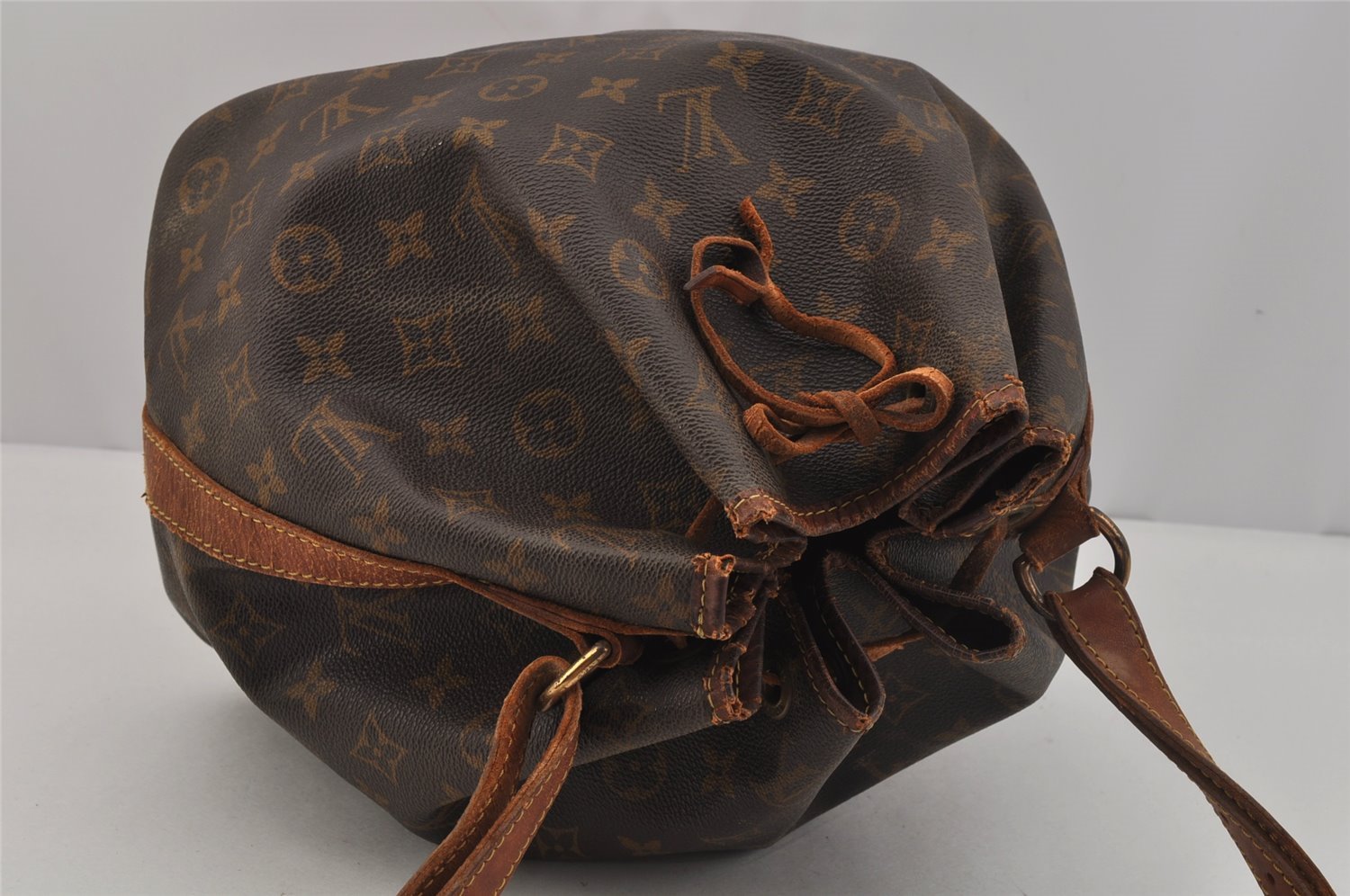 Authentic Louis Vuitton Monogram Petit Noe M42226 Shoulder Drawstring Bag 0615J
