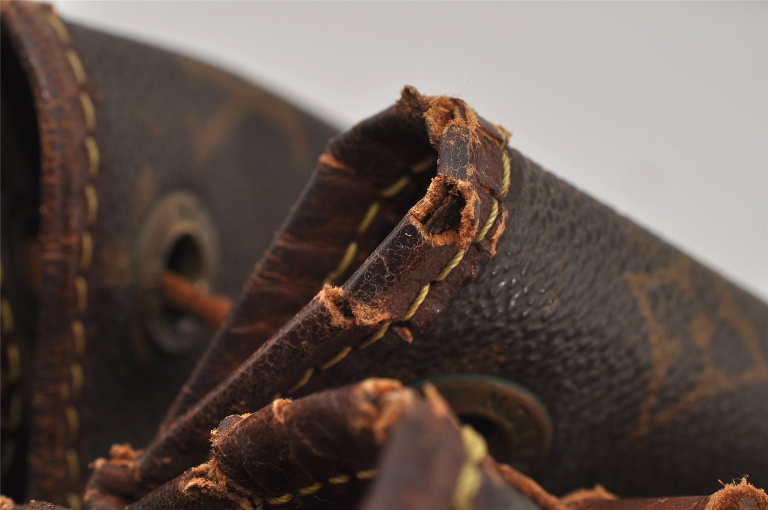 Authentic Louis Vuitton Monogram Petit Noe M42226 Shoulder Drawstring Bag 0615J