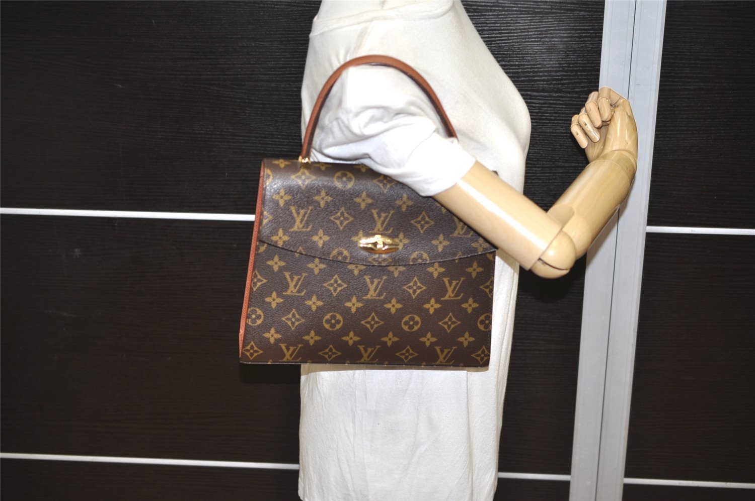 Authentic Louis Vuitton Monogram Malesherbes Hand Bag Purse M51379 LV 0632K