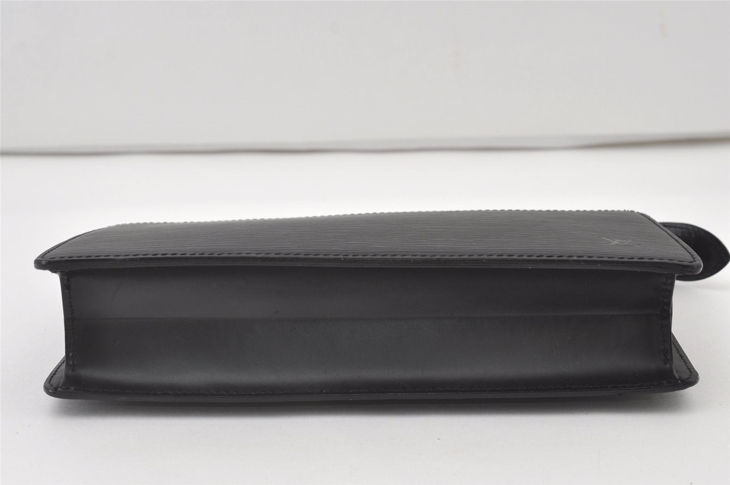 Authentic Louis Vuitton Epi Pochette Homme Clutch Hand Bag Black M52522 LV 0636J