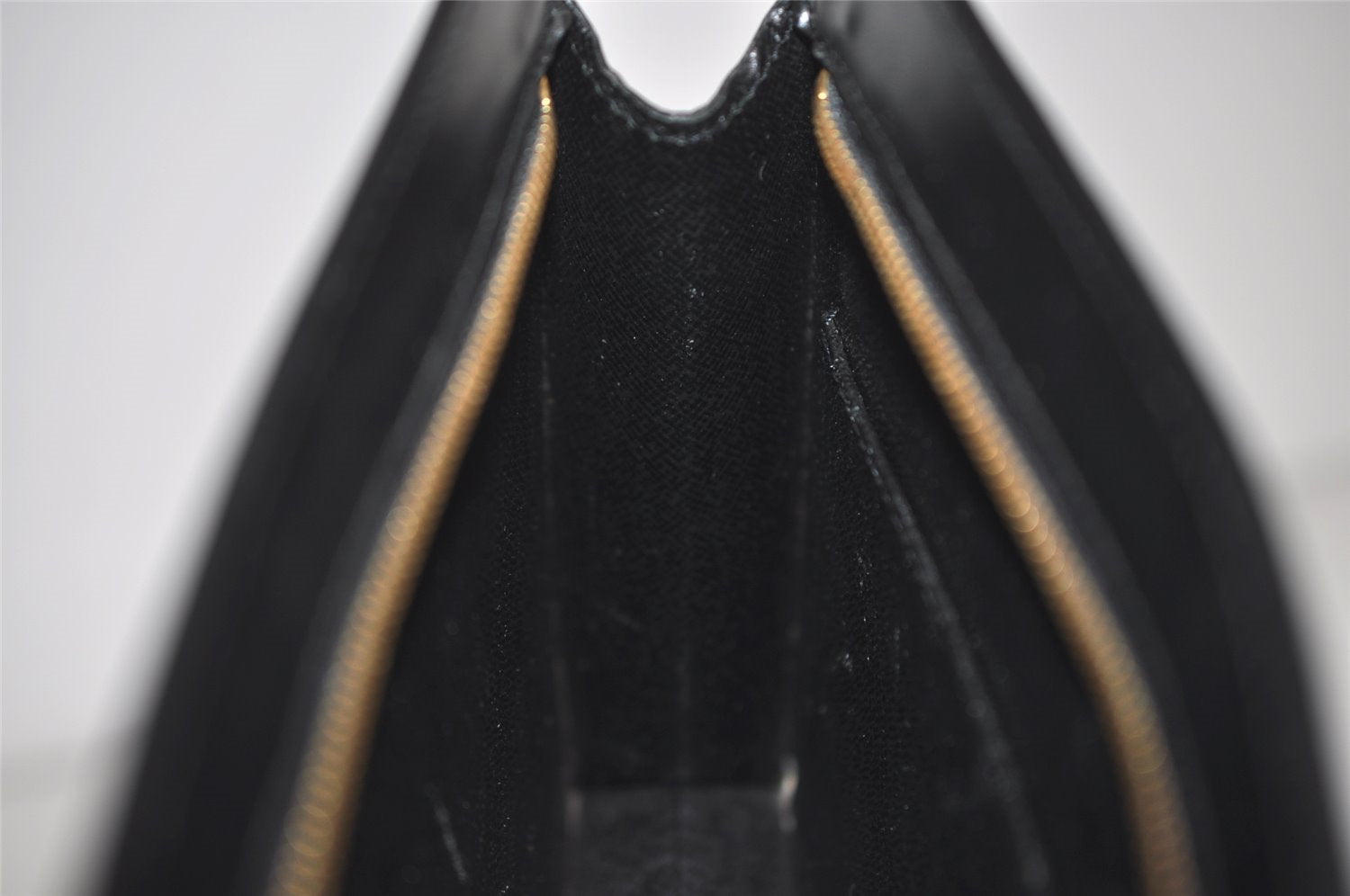 Authentic Louis Vuitton Epi Pochette Homme Clutch Hand Bag Black M52522 LV 0636J