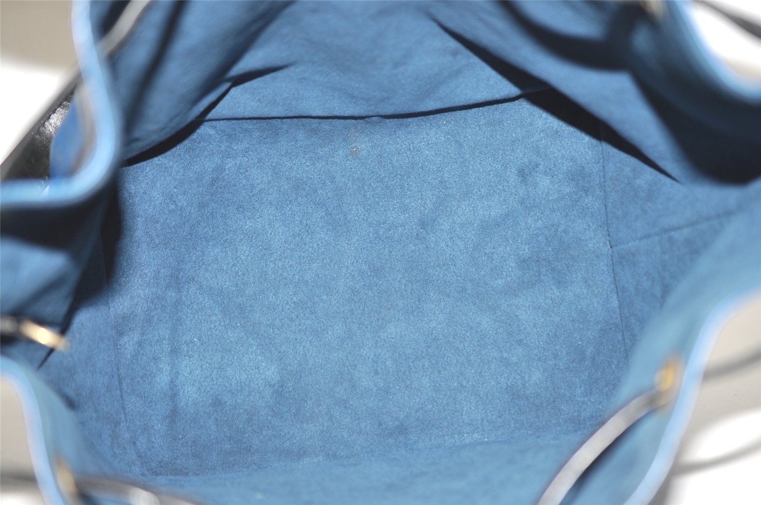 Authentic Louis Vuitton Epi Petit Noe Bi-color Blue x Black Drawstring Bag 0640K