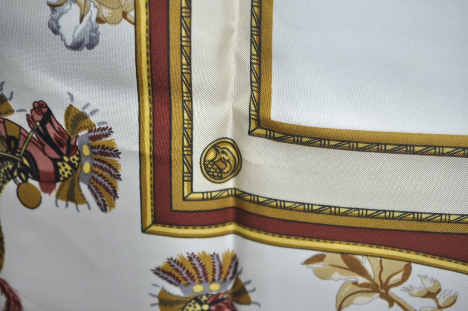 Authentic HERMES Carre 90 Scarf 