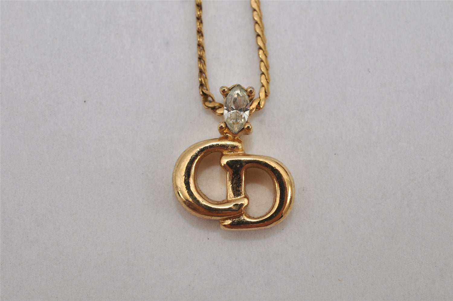 Authentic Christian Dior Gold Tone Chain Rhinestone Pendant Necklace CD 0647K