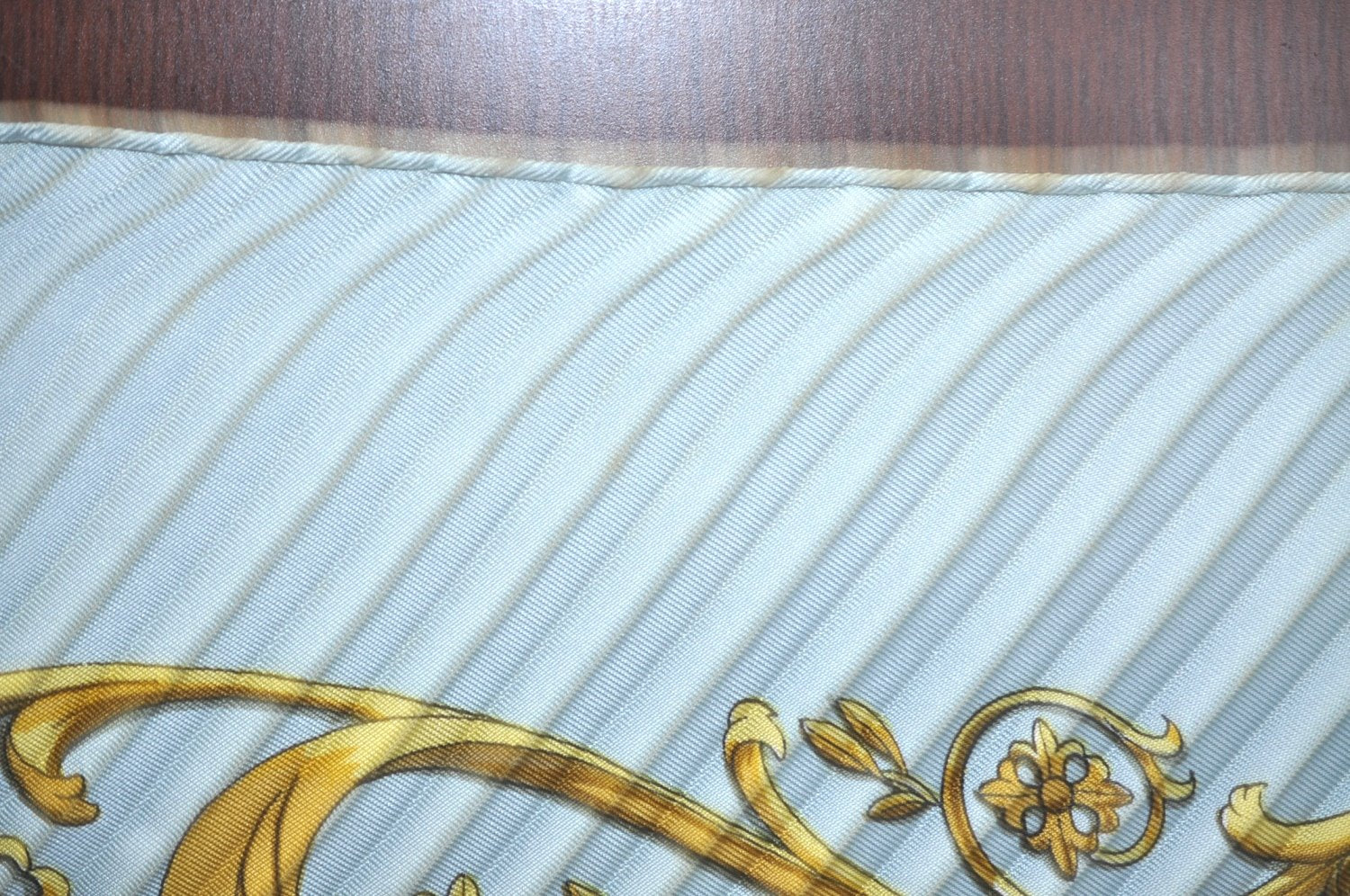 Authentic HERMES Pleats Scarf 