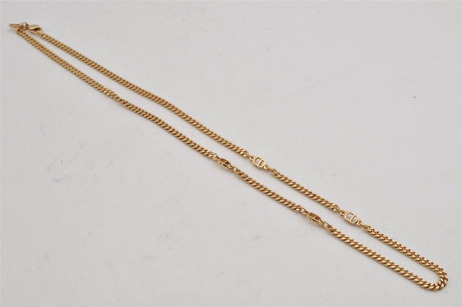 Authentic Christian Dior Gold Tone Chain Pendant Necklace CD 0648K