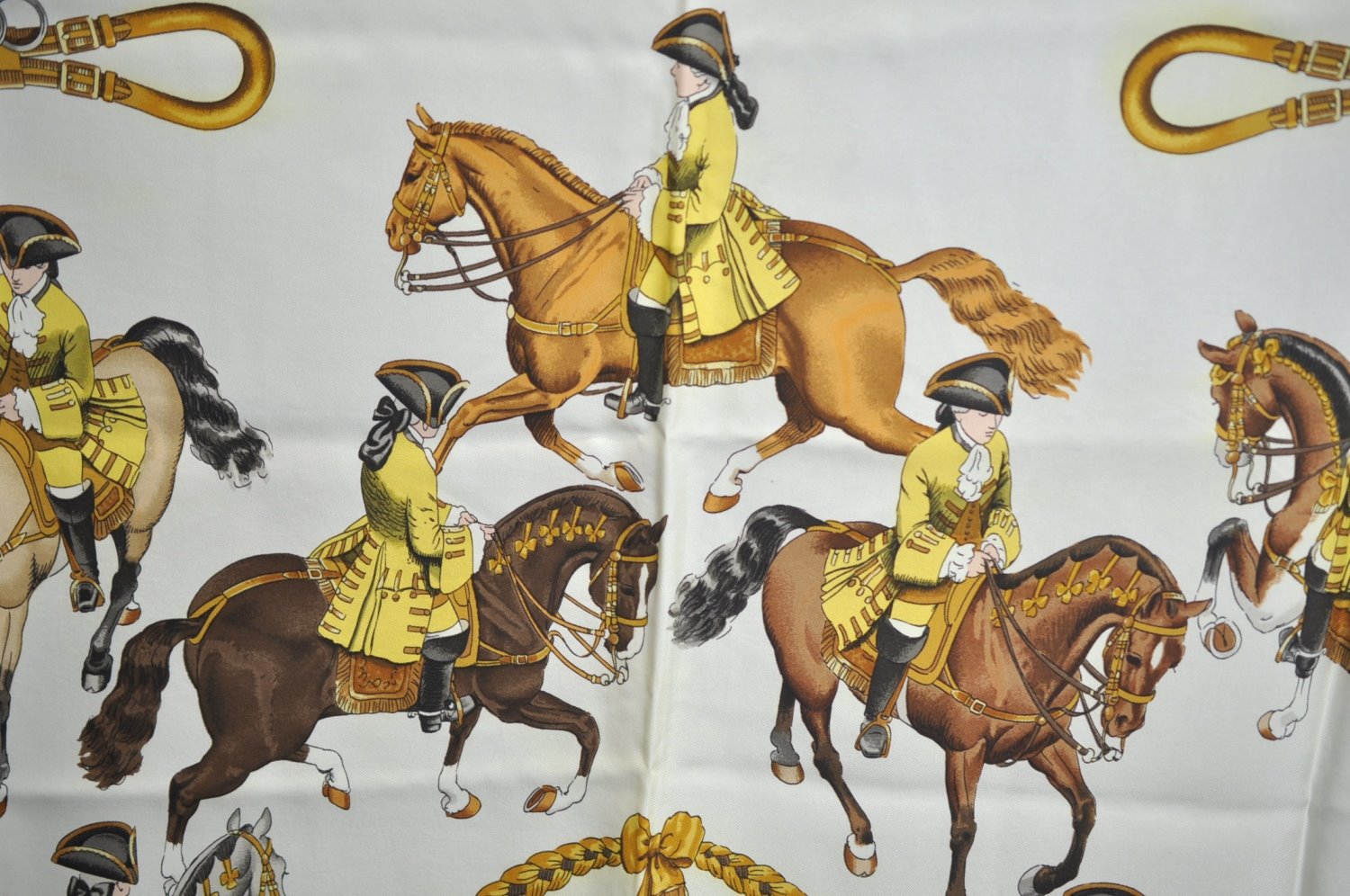 Authentic HERMES Carre 90 Scarf 