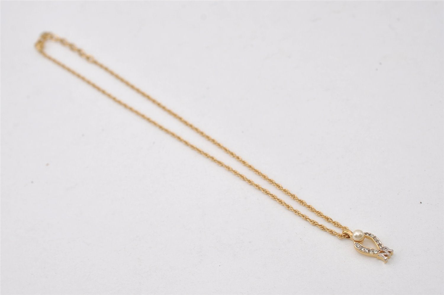 Authentic NINA RICCI Gold Tone Imitation Pearl Rhinestone Chain Necklace 0661J