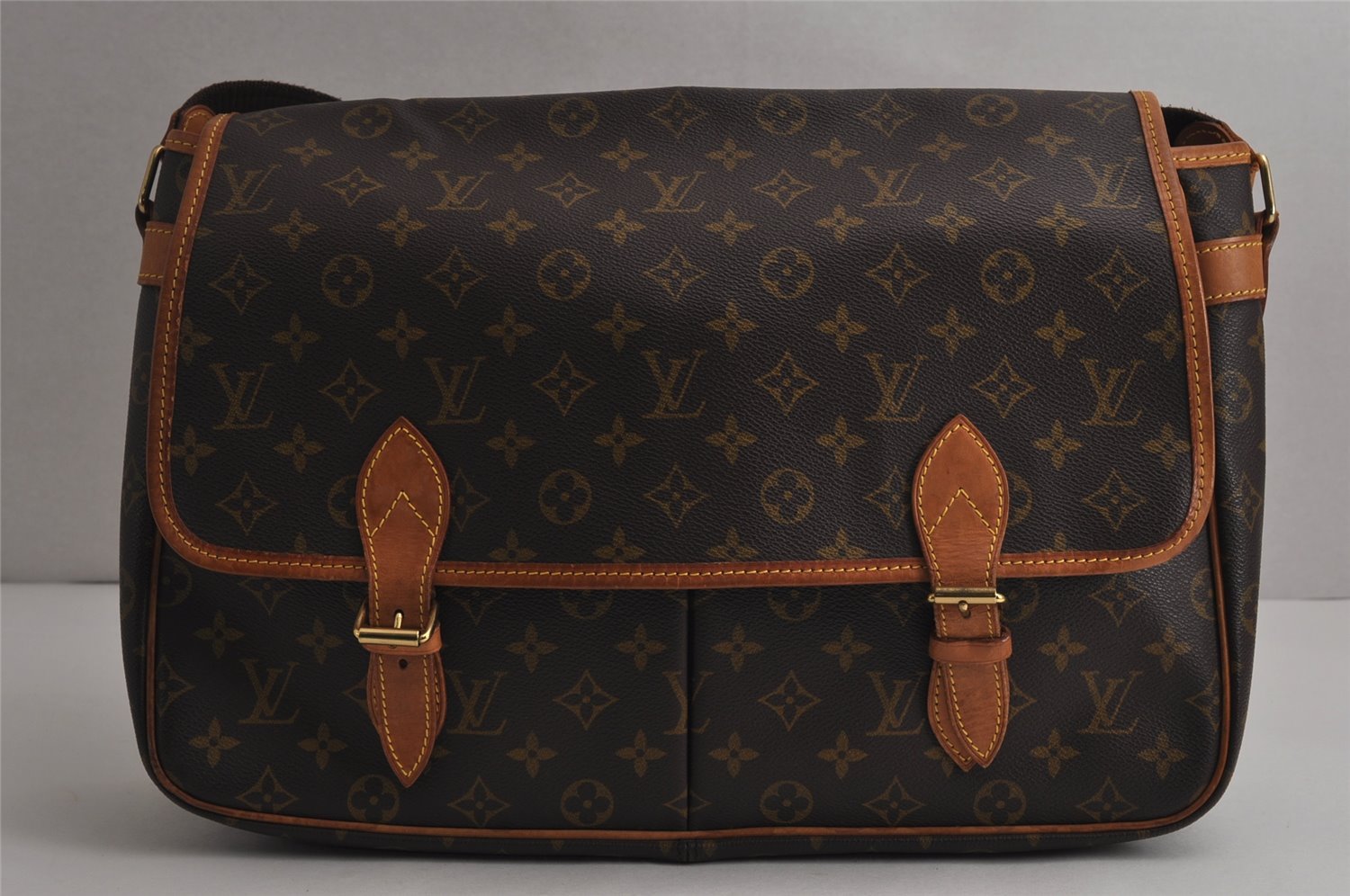 Authentic Louis Vuitton Monogram Gibeciere GM Shoulder Cross Bag M42246 LV 0667K