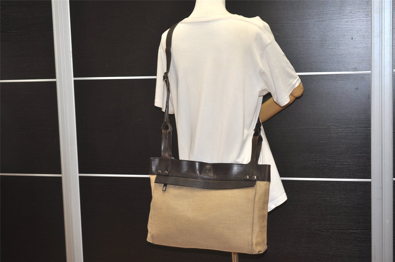 Authentic GUCCI Shoulder Cross Body Bag GG Canvas Leather 106302 Brown 0673J