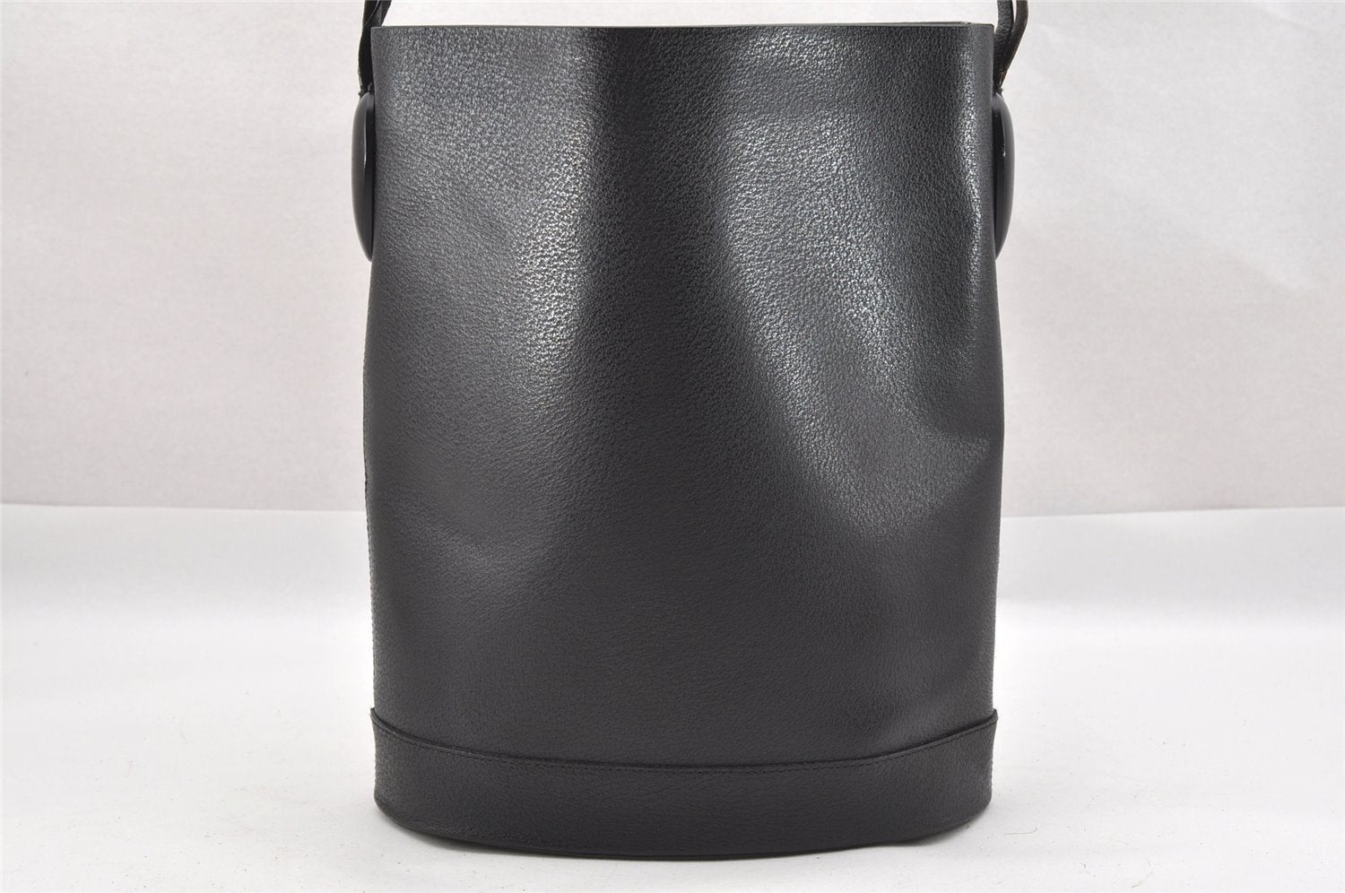 Authentic GUCCI Vintage Shoulder Bag Purse Leather Black 0674J