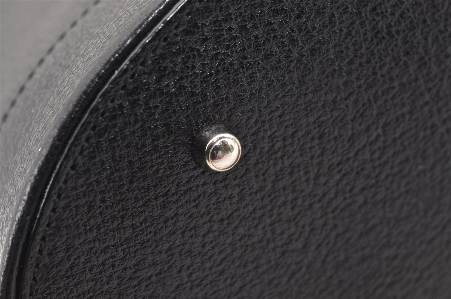 Authentic GUCCI Vintage Shoulder Bag Purse Leather Black 0674J